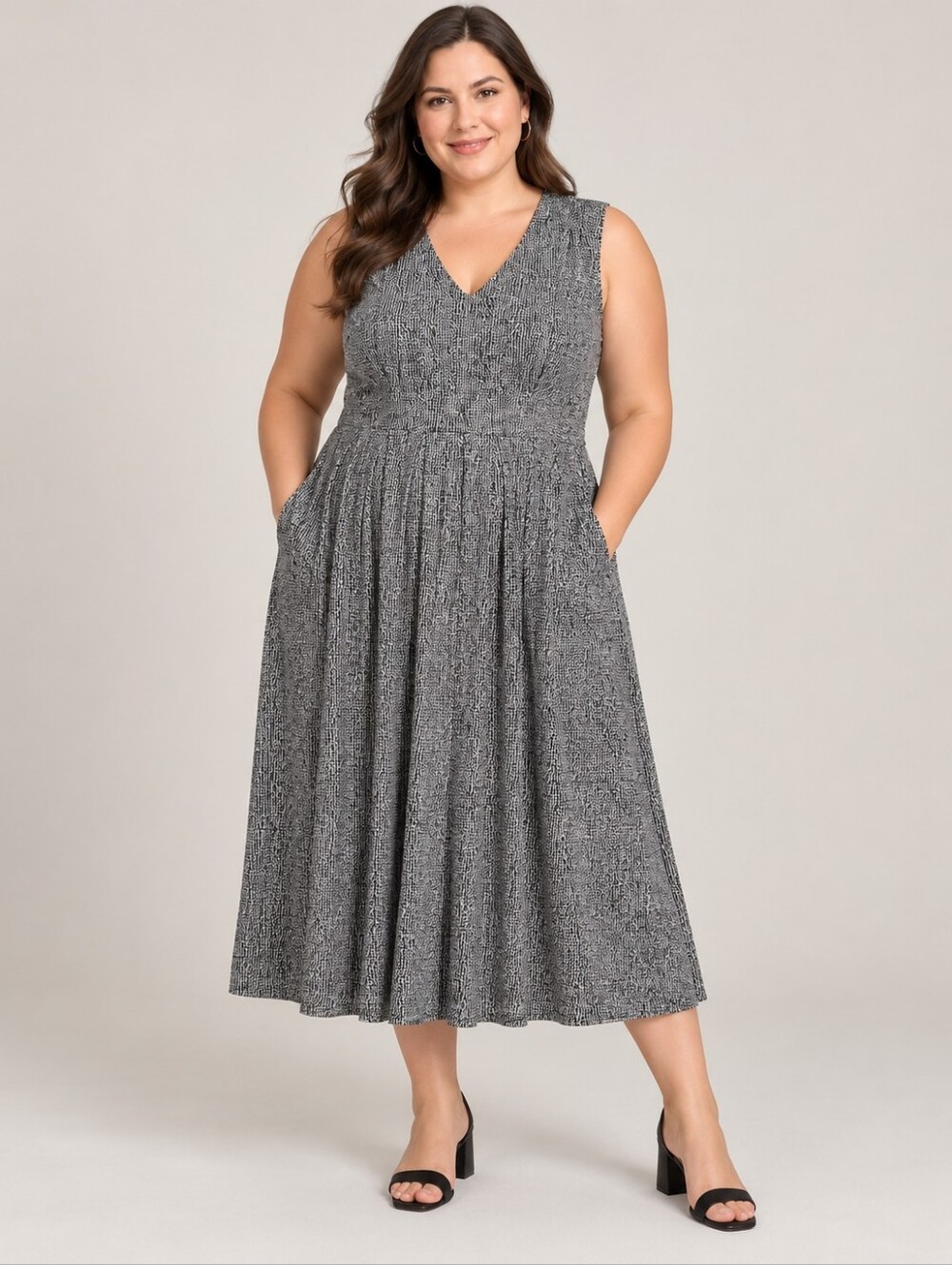 Liz Claiborne Sleeveless V-Neck Geometric Print Midi Dress